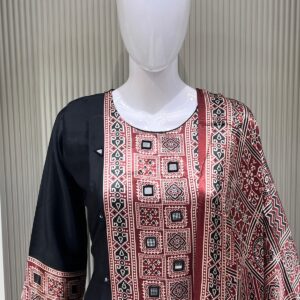 STUNNING GAJI SILK HAND WORK